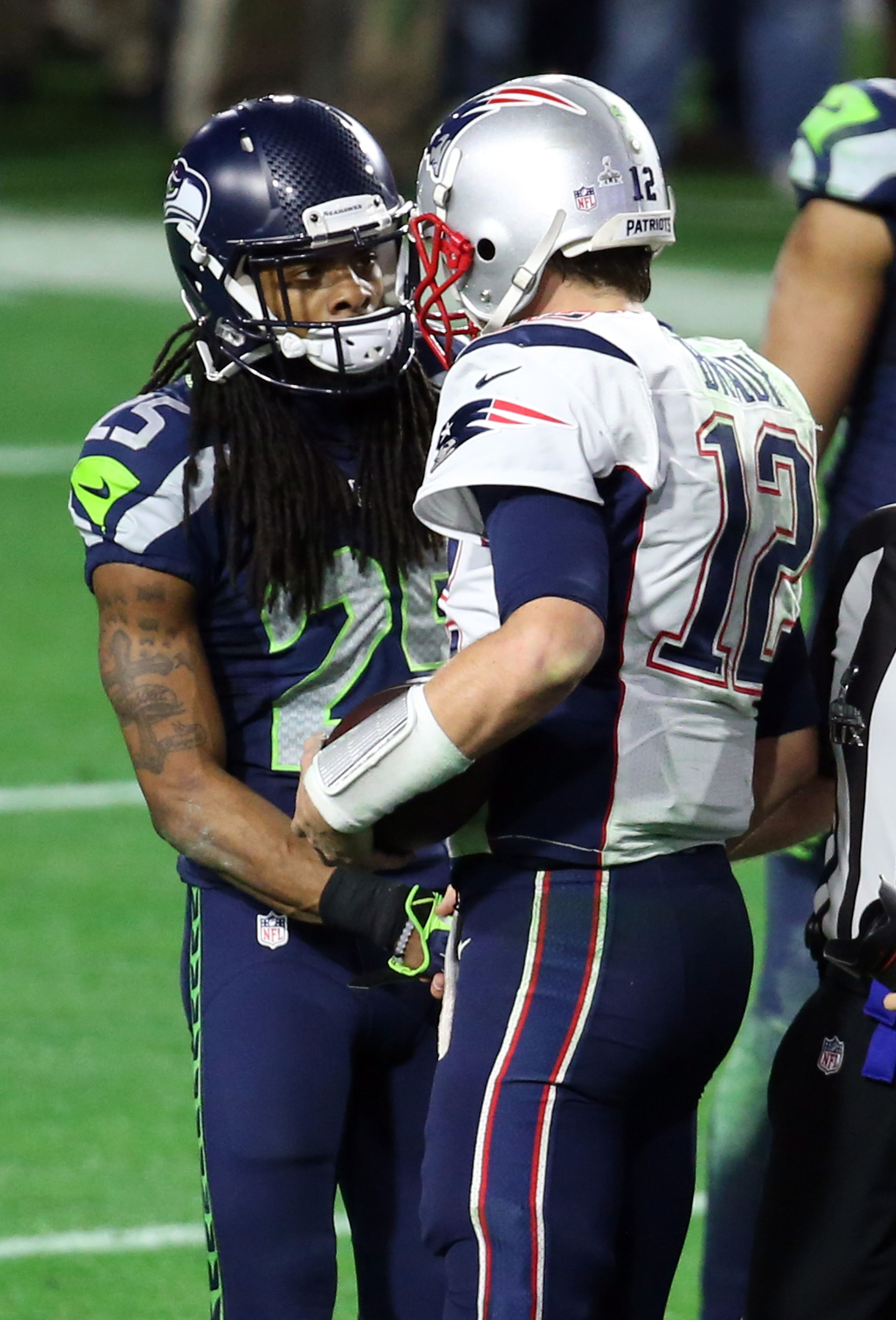 Richard Sherman A Good Sport With Tom Brady After Super Bowl The Boston Globe