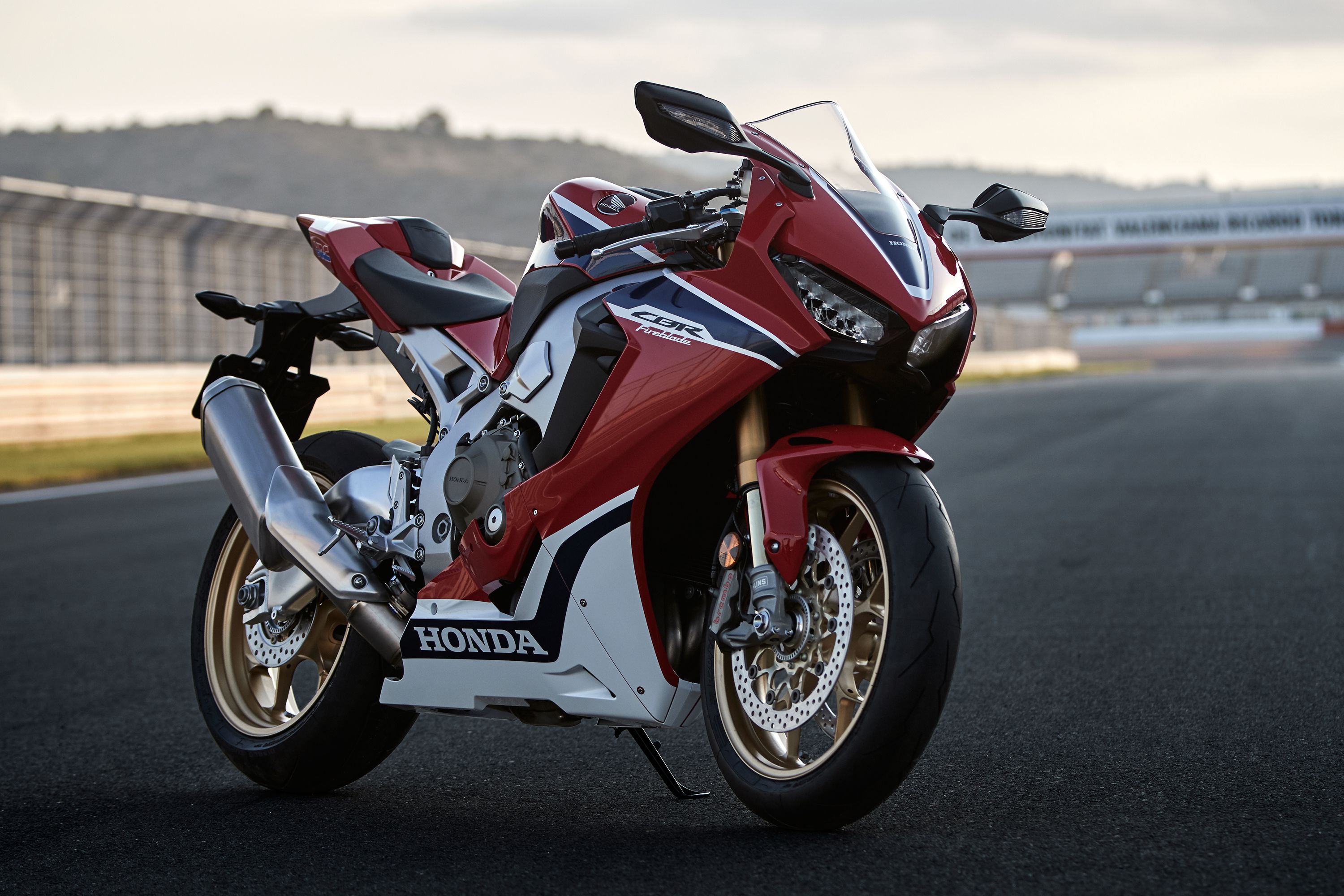 17 Honda Cbr1000rr Sp All The Photos We Could Get Our Hands On Cycle World