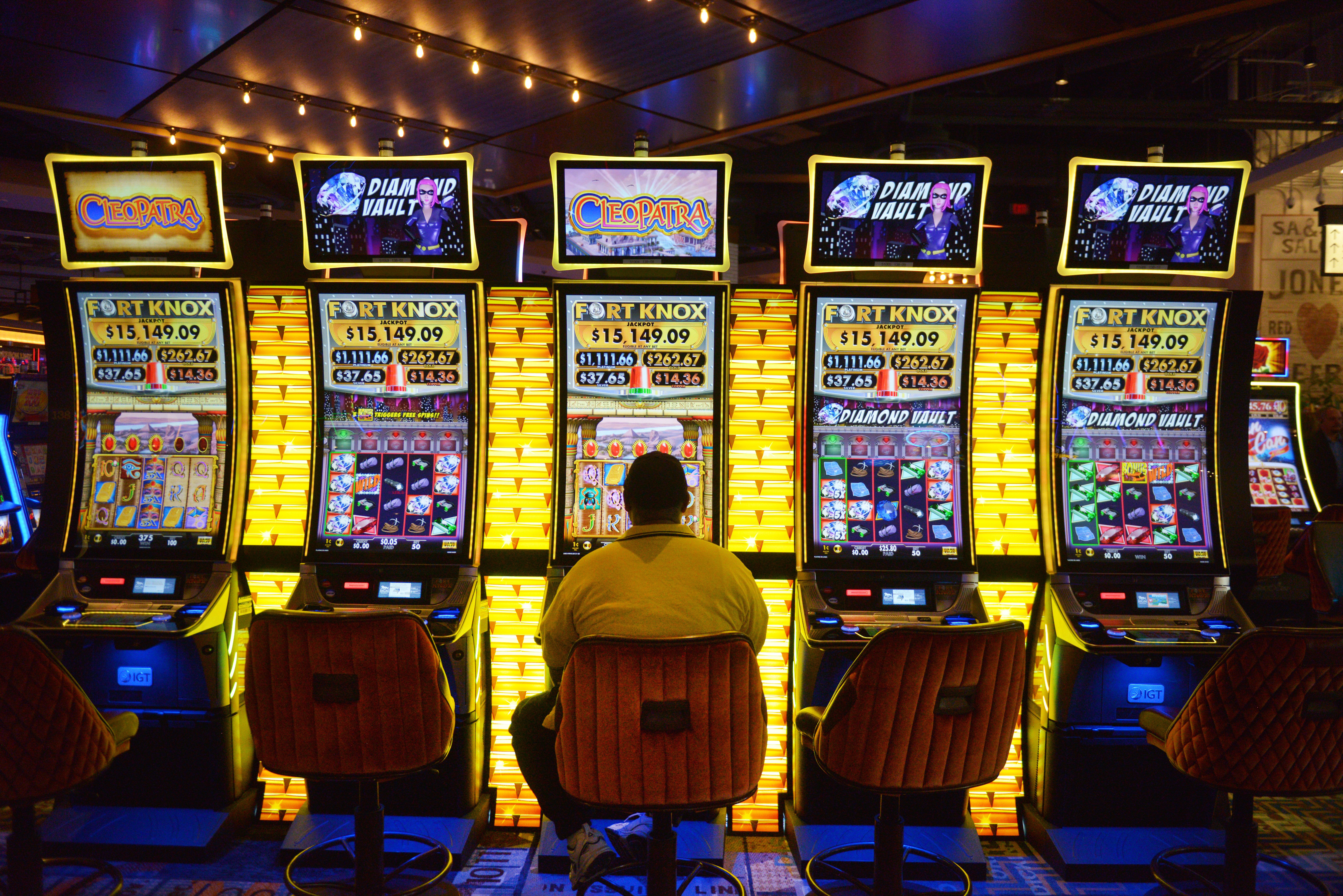 Top dollar $5 slot machine games