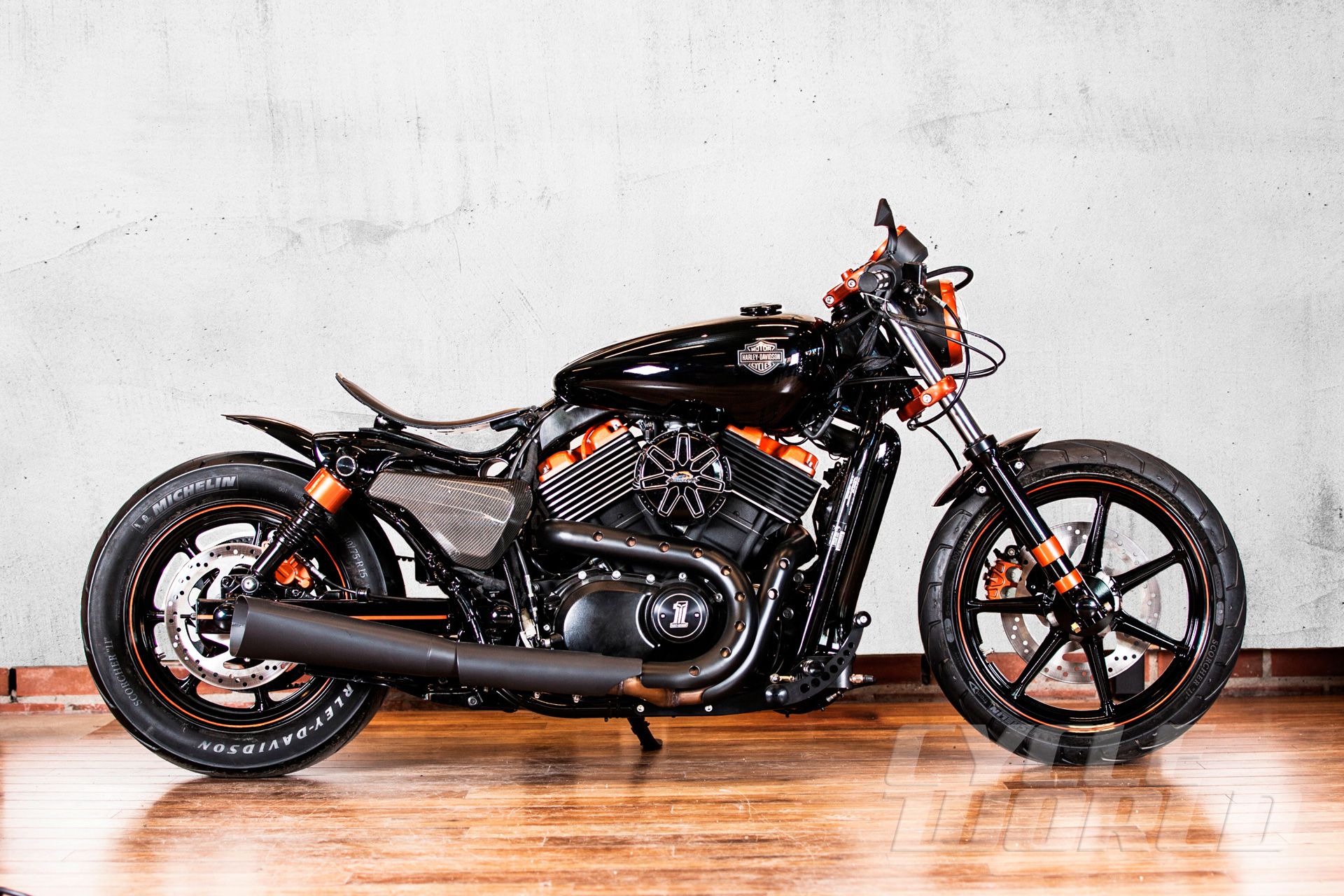 Harley Davidson Battle Of The Kings H D Street 750 Custom Motorcycles Cycle World