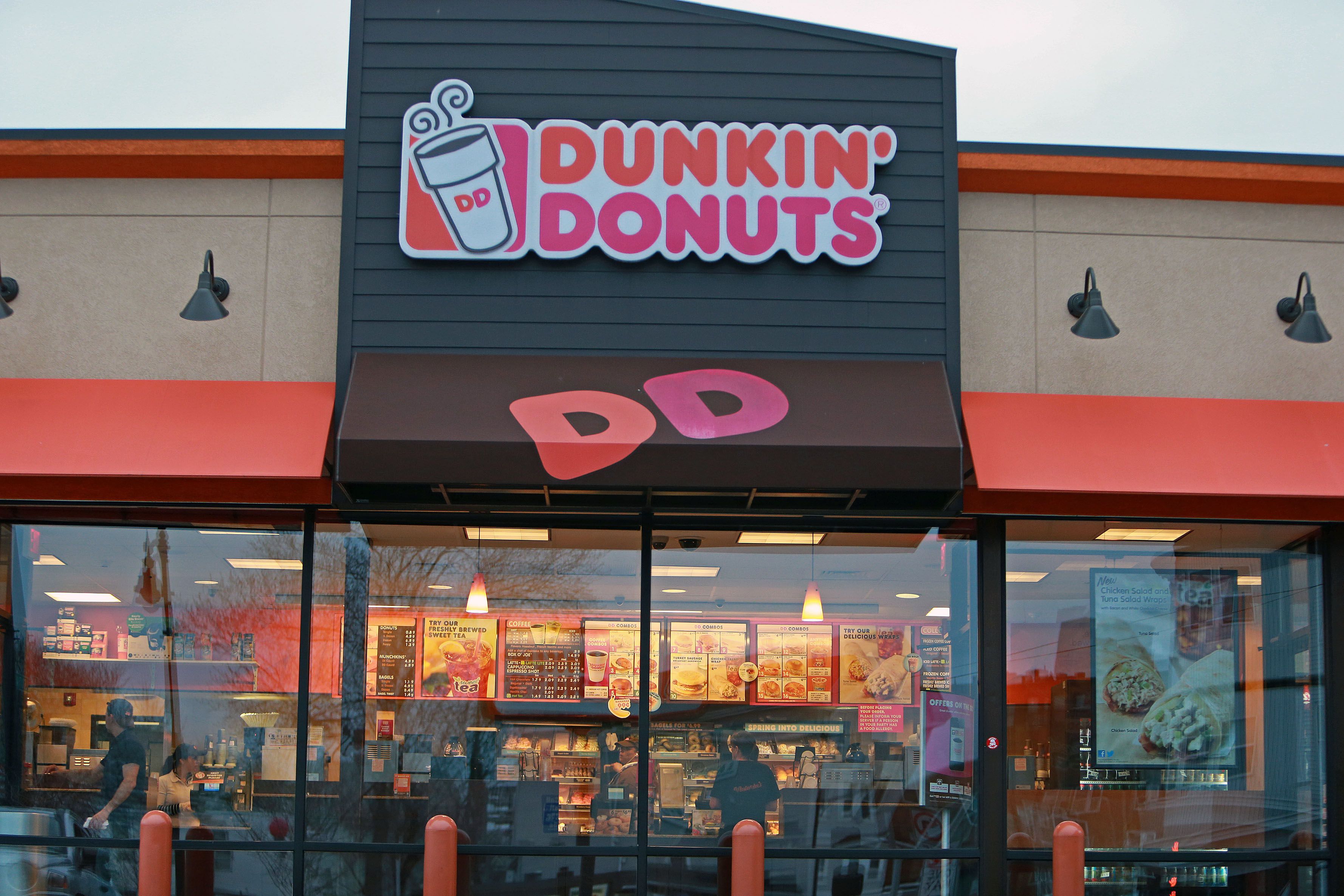 Dunkin Donuts To Test Delivery Service In Boston The Boston Globe