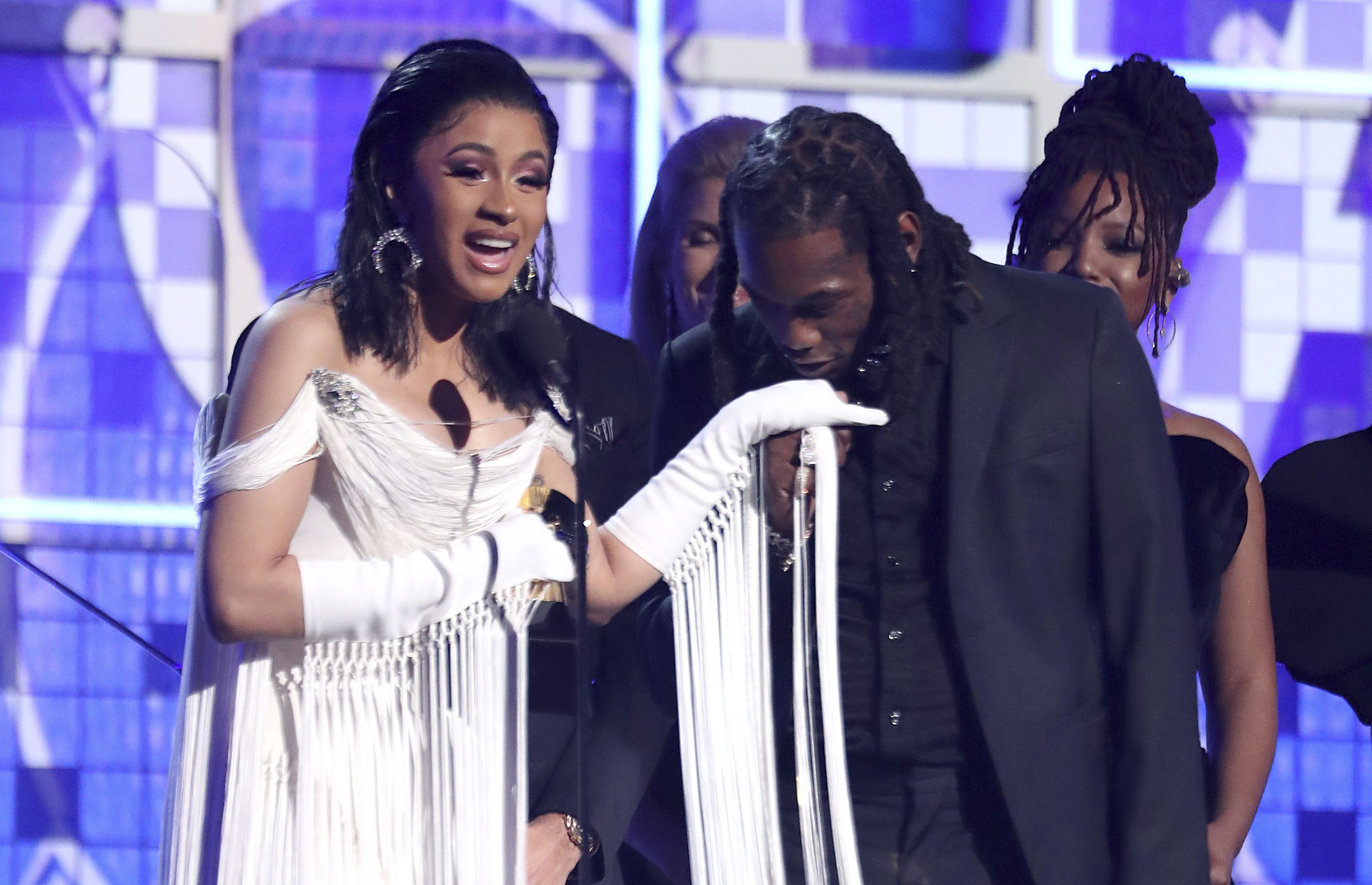 Lil Wayne Having Sex - Will Cardi B, under fire for foul past, get past the moment?