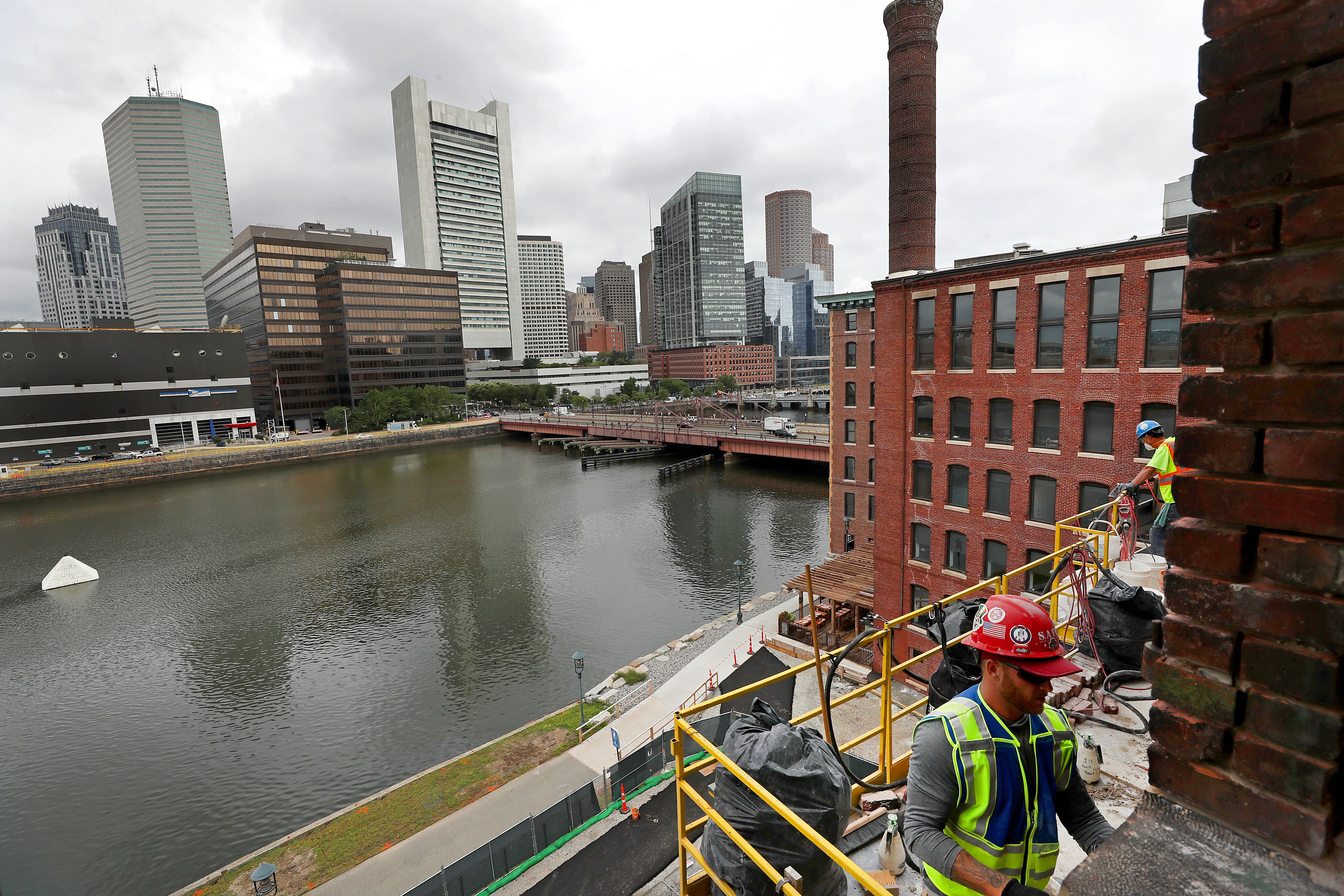 Ge Selling Fort Point Property For 252 Million The Boston Globe